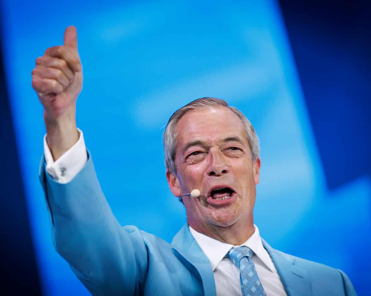 Farage breaks with Trump on Ireland