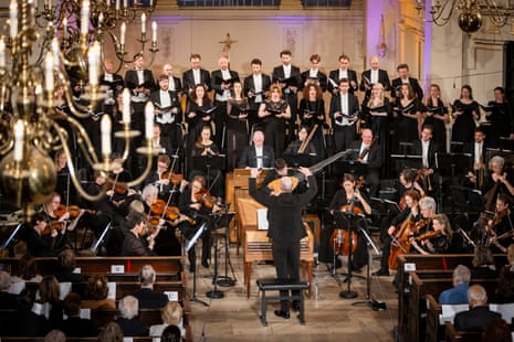 The Monteverdi Choir and English Baroque Soloists, with conductor Peter Whelan ‘all but dancing’, perform Handel’s Israel in Egypt at St Martin-in-the-Fields.