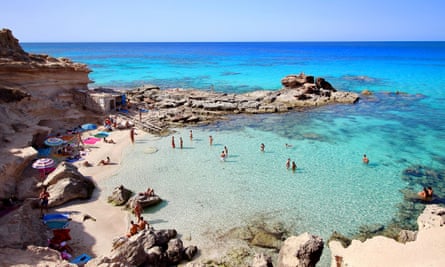 Main view of ‘Es calo d’es mort’ beach, Formentera.