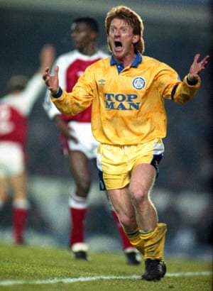 Leeds’ Gordon Strachan disagrees with a decision by the referee in the first game of their marathon 1991 FA Cup Fourth Round tie.