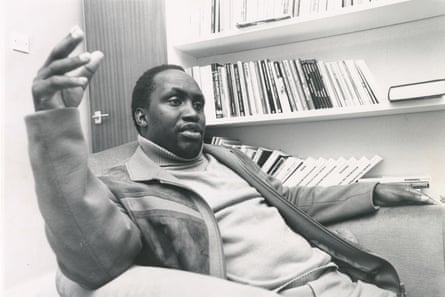 Ngũgĩ in December 1980.