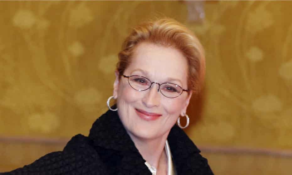 Meryl Streep has signed a letter calling on Amnesty International to rethink its draft policy on the sex trade.