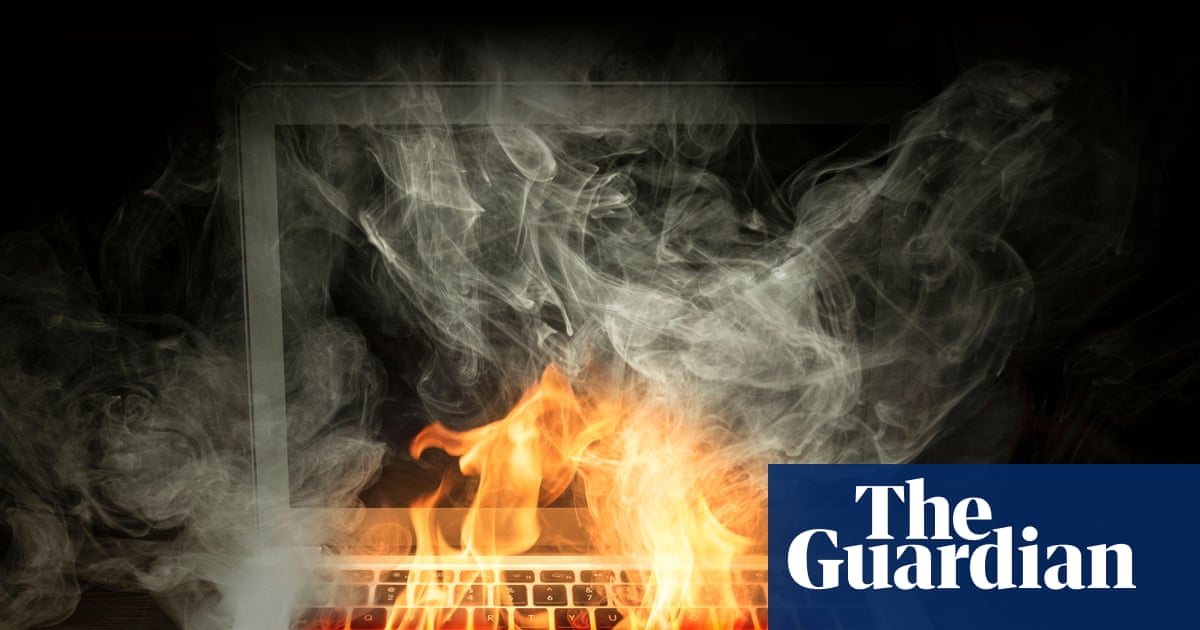‘RAMAGeddon’: τελείωσε η εποχή των φθηνών τηλεφώνων και φορητών υπολογιστών;
