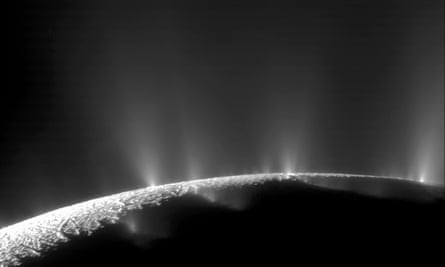 Plumes of water ice and vapour from the south polar region of Saturn’s moon Enceladus.
