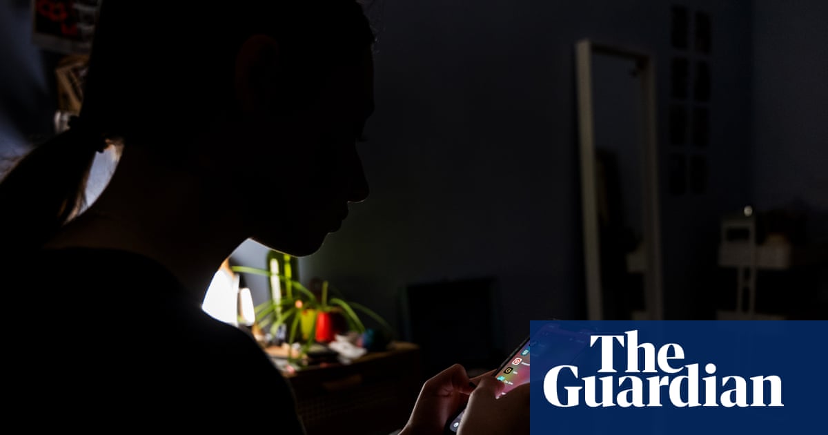 US states take on Meta in pivotal trial over child social media addiction claims