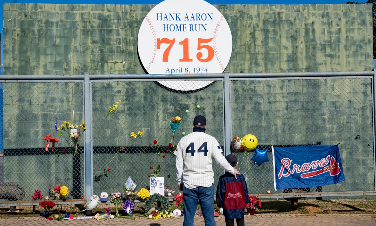 Hank Aaron S Death Prompts Call To Change Name Braves To Hammers Mlb The Guardian Hank Aaron Weekend 2022