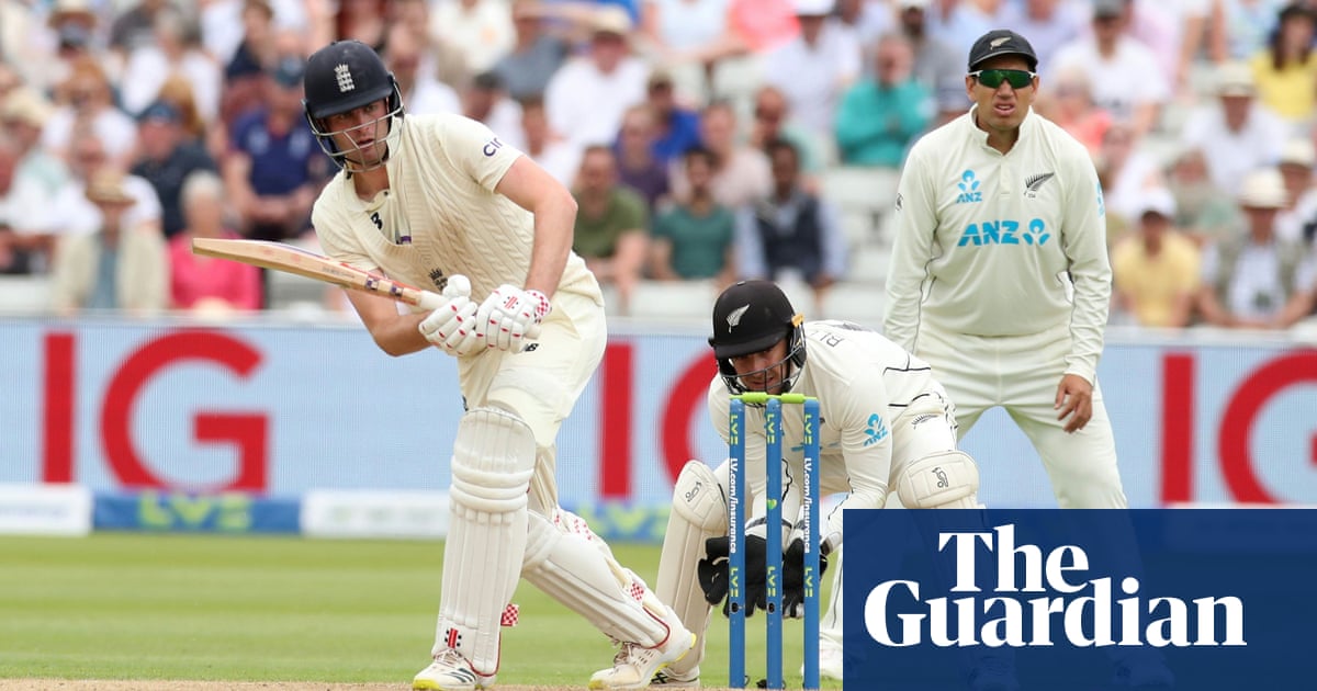 Dom Sibley awkwardly cements his status as England’s newest cult hero | Andy Bull