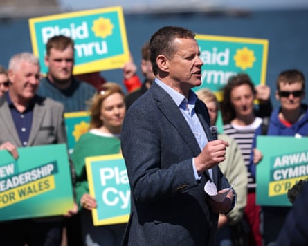 Leader of Plaid Cymru, Rhun ap Iorwerth speaks to media as he closes Plaid Cymru’s election campaign ahead of tomorrow’s Senedd elections on 6 May 2026 in Llandudno, Wales