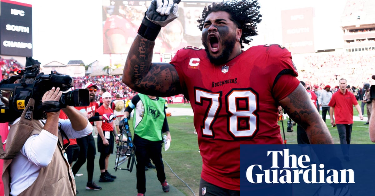 NFL roundup: Bucs clinch another NFC South title as Titans land No 1 draft pick