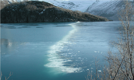 A bubble curtain of compressed air released to prevent Norway’s Holandsfjord freezing over.