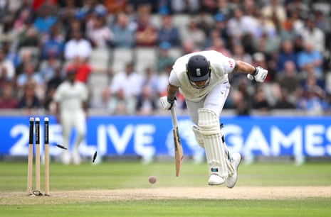 Ben Stokes survives a run out attempt.