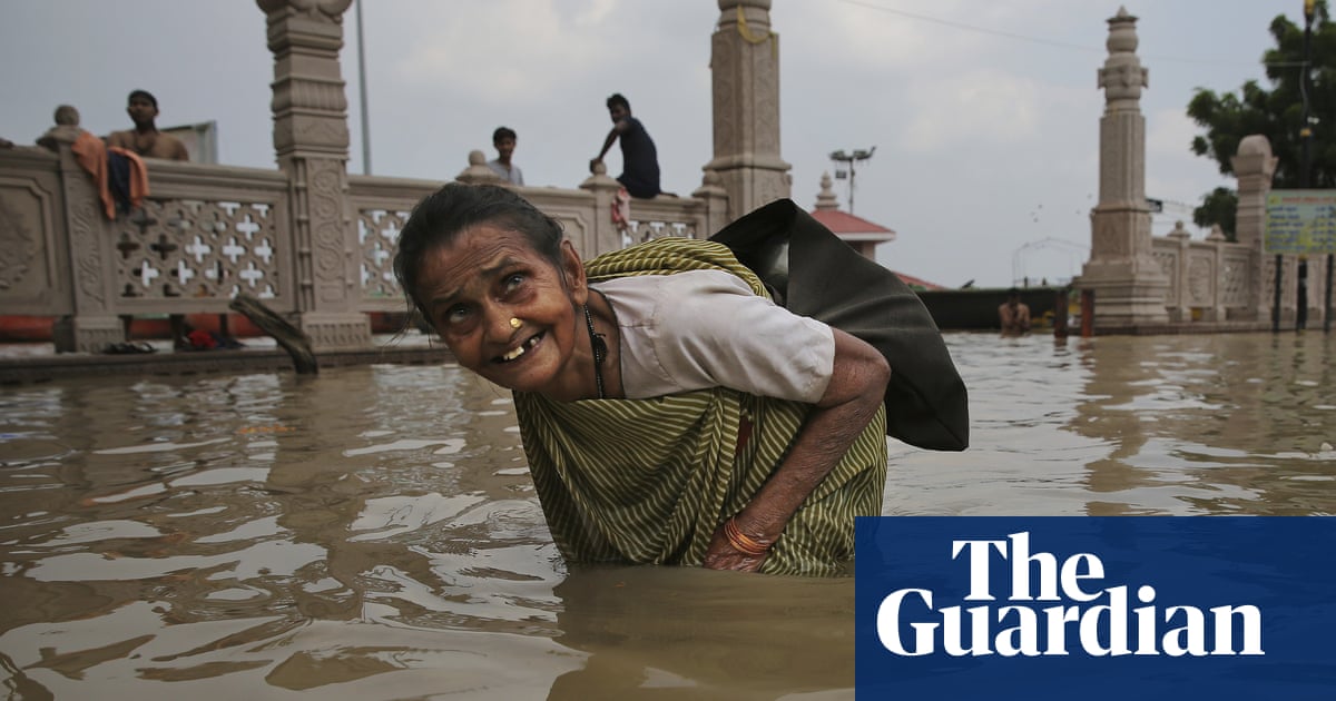 Prolonged monsoon brings floods and chaos to many parts of India - The Guardian