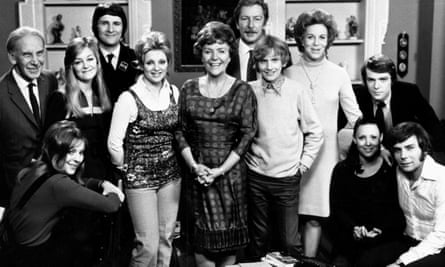 The cast of Crossroads, with Noele Gordon, centre.