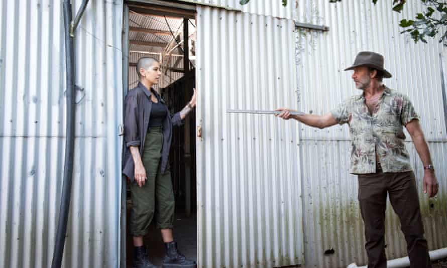 Amanda (Nicole Chamoun) and Ted (Thomas Jane) in the first episode of Troppo