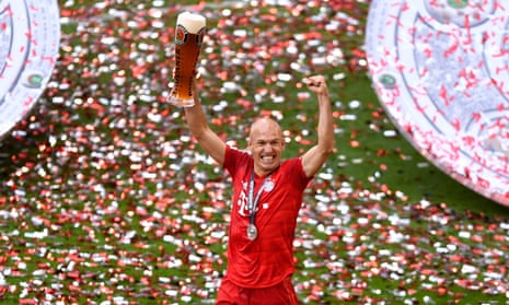 Arjen Robben celebrates in May after winning the last of eight Bundesliga titles with Bayern Munich.