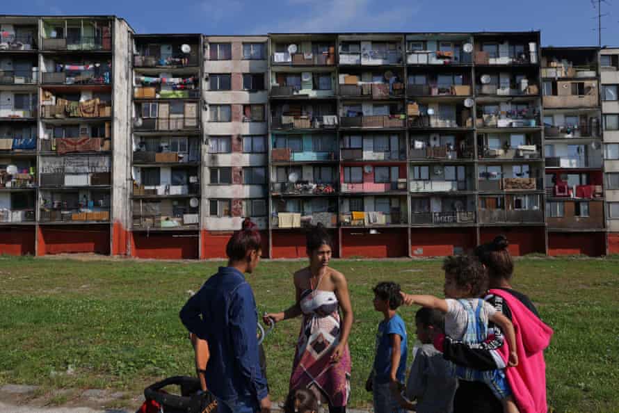 Rund 4.300 Roma leben im Stadtteil Lunik IX in Kosice, Slowakei, die meisten von ihnen leben in bitterer Armut in bröckelnden Wohntürmen.
