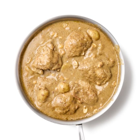 Felicity Cloake’s Massaman curry 07a