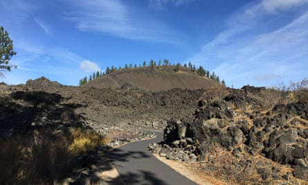 Trail of the Molten Land at Lava Lands Visitor Center, Bend, Oregon, US