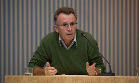 Martin Ravallion speaks in 2008