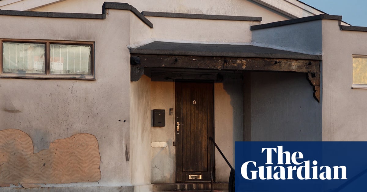 Counter-terror police take over Sussex mosque arson inquiry