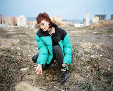 Pomelo. Cruz de Humilladero, Málaga, Spain (2023) Ribeira’s collaborative spirit and immersive approach often becomes a joint venture between artist and subject.