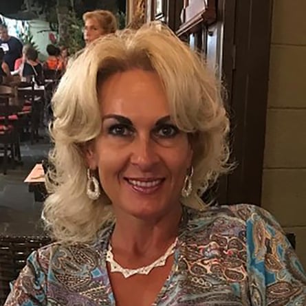 Suzanne Henry, 54