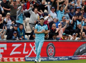 England chasing 213 to beat West Indies: Cricket World Cup 2019 – live! | Sport 2 England’s Chris Woakes takes a catch to dismiss West Indies’ Andre Russell.