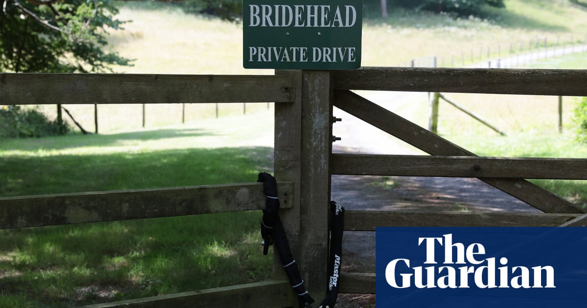 ‘Peaceful trespass’ planned at Dorset beauty spot after new owners shut path | Dorset ‘Peaceful trespass’ planned at Dorset beauty spot after new owners shut path | Dorset