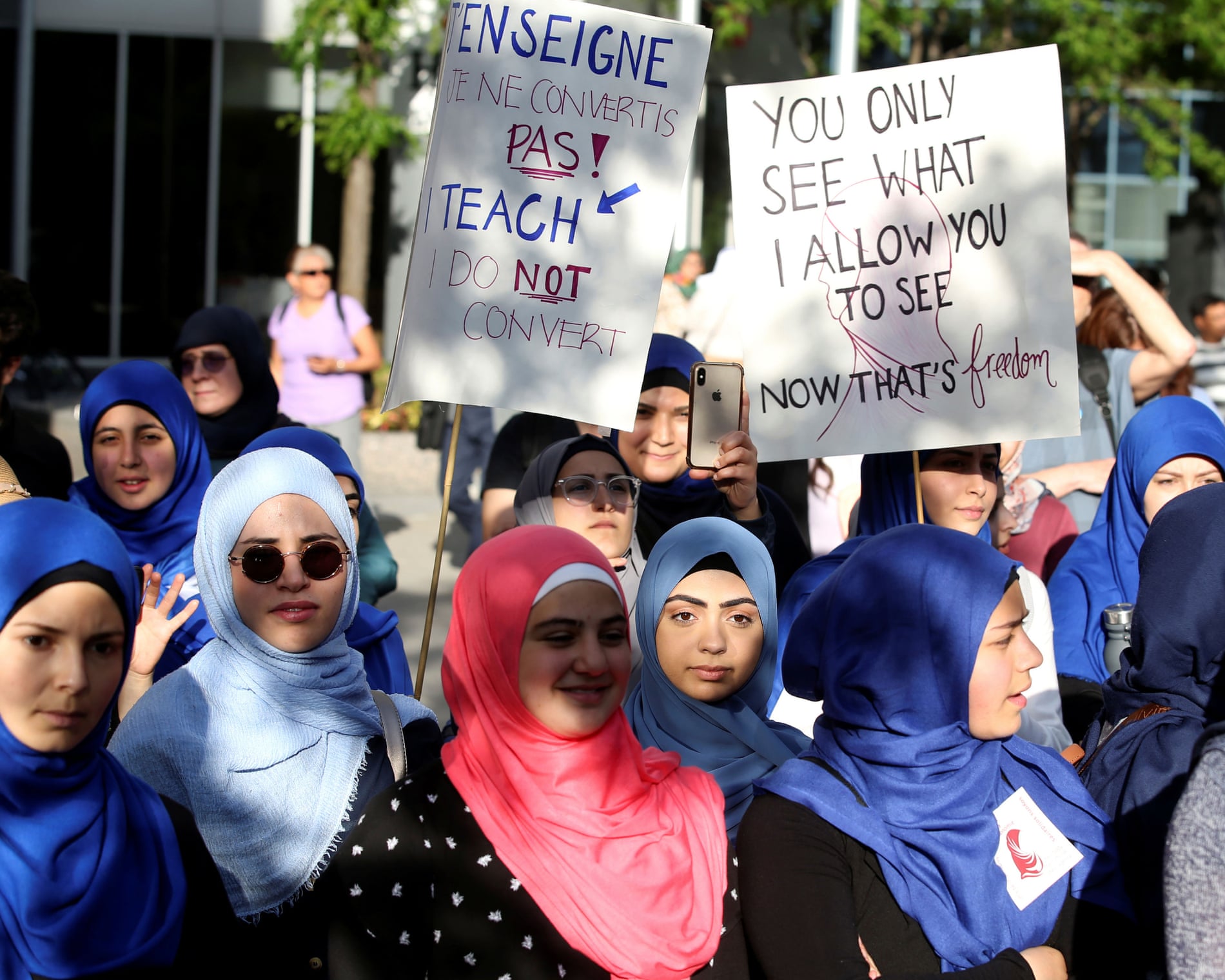 CANADA TO BAN MISOGYNISTIC FACE COVERINGS IN LANDMARK VICTORY FOR HUMANISTS AND WOMEN ๐จ๐ฆ๐ฅณ๐