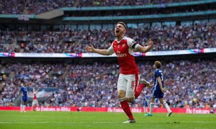 Aaron Ramsey scores for Arsenal against Chelsea in the FA Cup final in 2017.