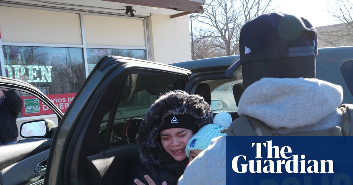 Minnesota raids continue as DHS report indicates two agents fired guns at Pretti