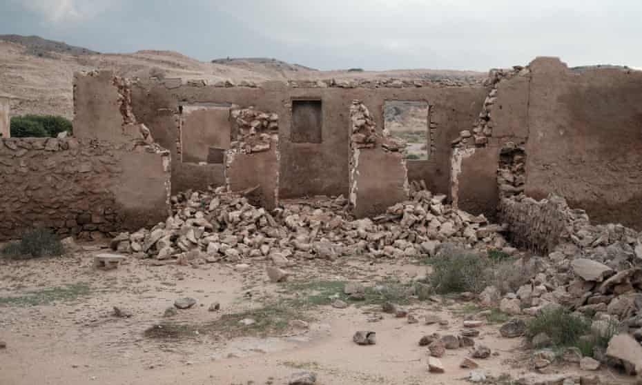 The ruins of the old Larak village, on Larak island.