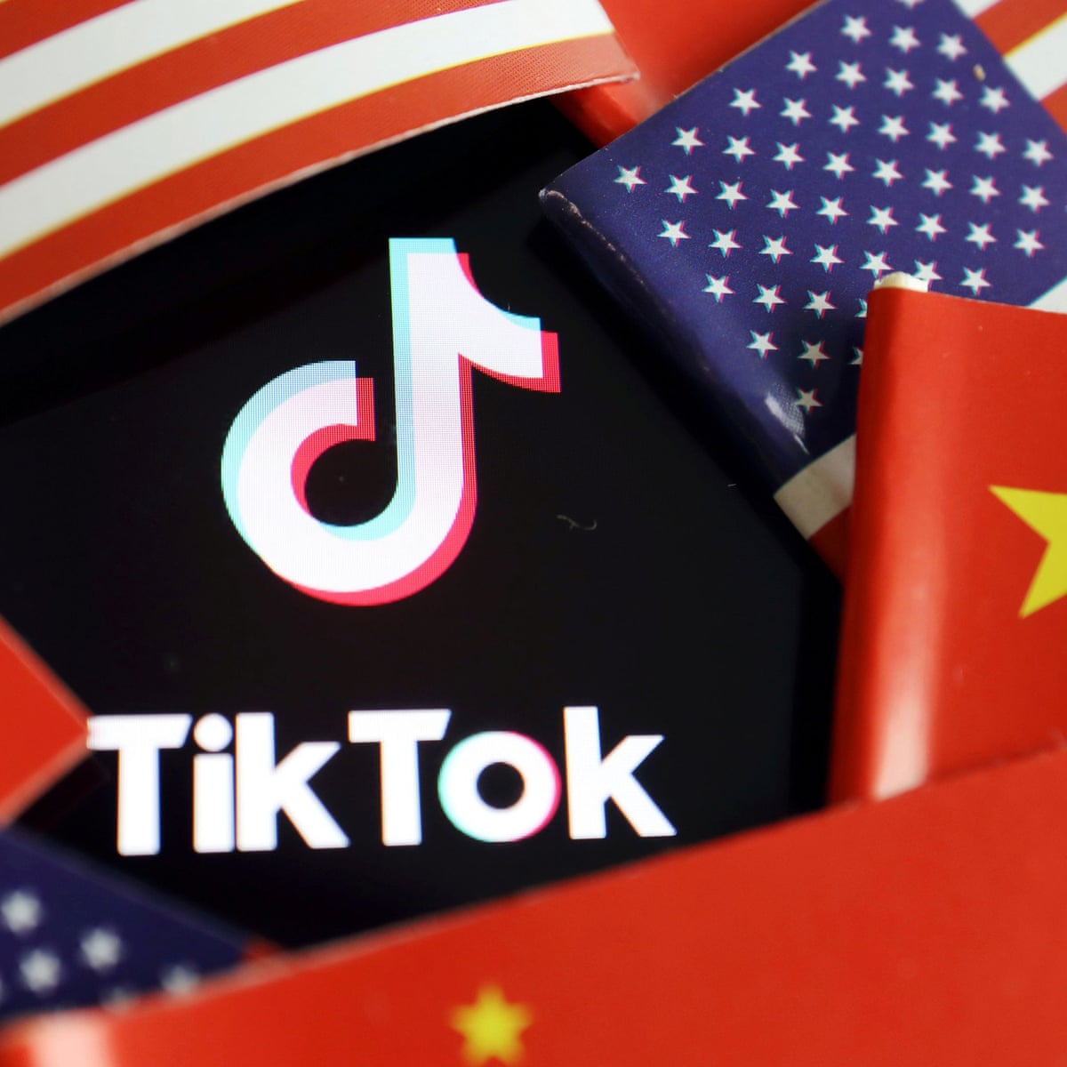 Tiktok Us Investors Reportedly Keen To Buy Chinese Owned App To Avert Trump Ban Technology The Guardian