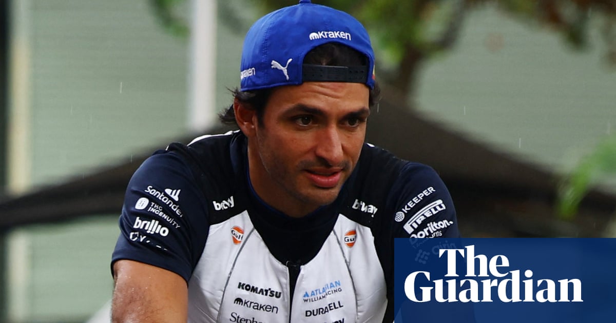 Carlos Sainz hits out at F1 broadcasters’ coverage of ‘celebrities and girlfriends’