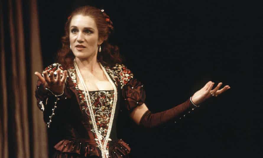 Harriet Walter (The Duchess) in THE DUCHESS OF MALFI by John Webster design: Fotini Dimou director: Bill Alexander Royal Shakespeare Company (RSC), The Pit, Barbican Theatre, London