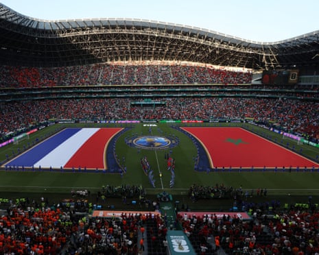 The stadium awaits the players’ entrance.