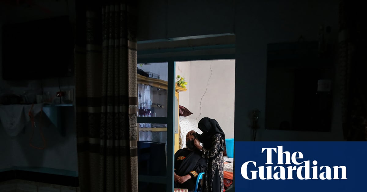 Taliban launch crackdown on Afghanistan's secret beauty salons