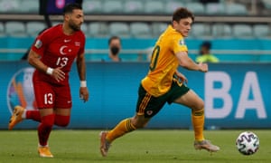 Daniel James in action.