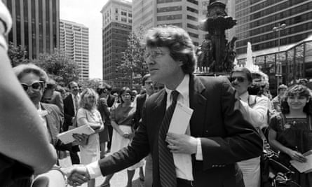 Springer at a rally in Cincinnati in June 1982, during his unsuccessful run for governor of Ohio.