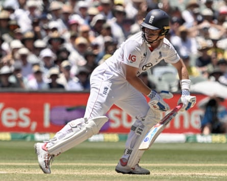 Ollie Pope to slips and is caught