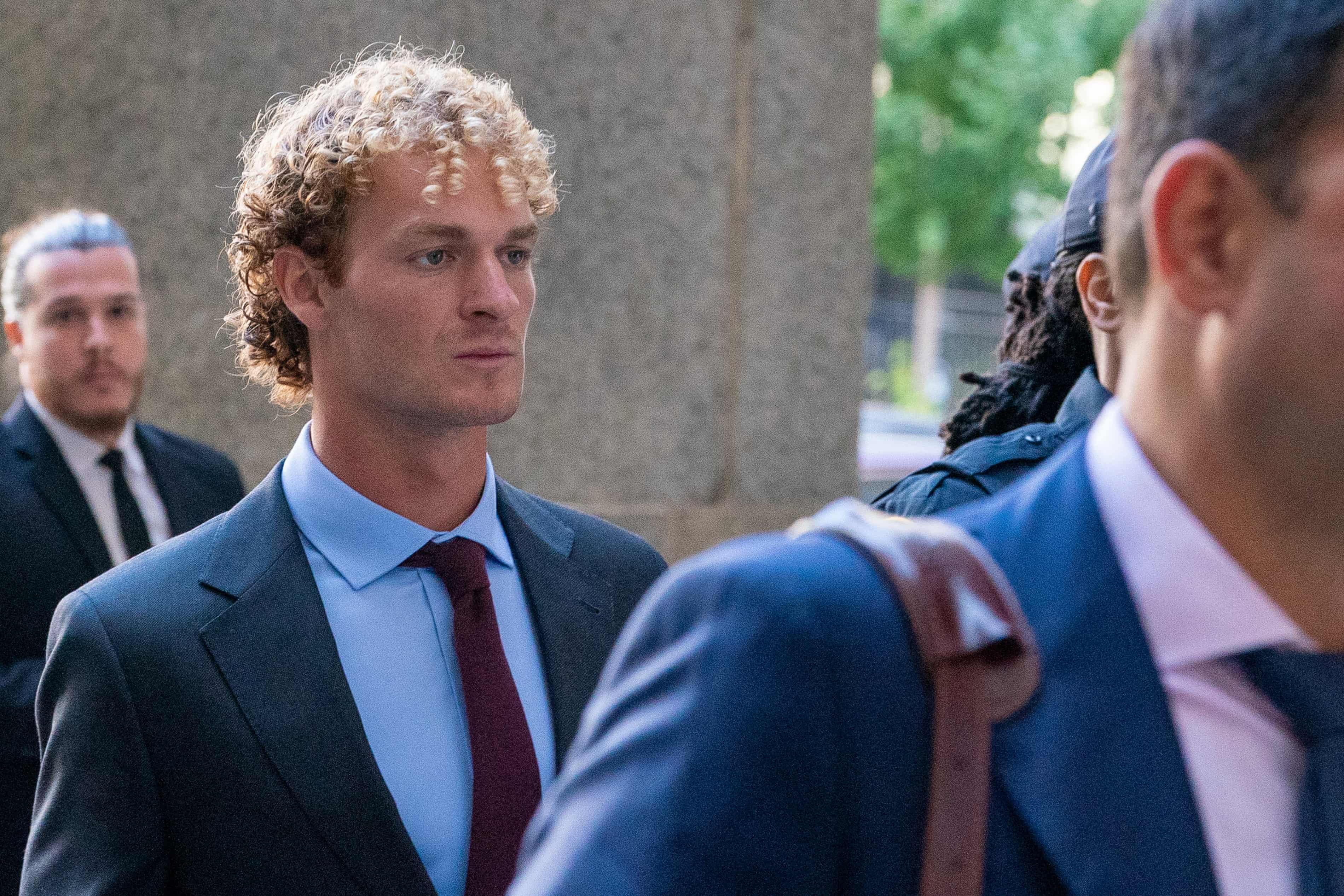 Trial in subway killing of Jordan Neely to begin in New York (theguardian.com)