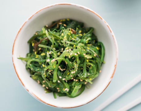 Wakame seaweed salad with sesame and green tea.