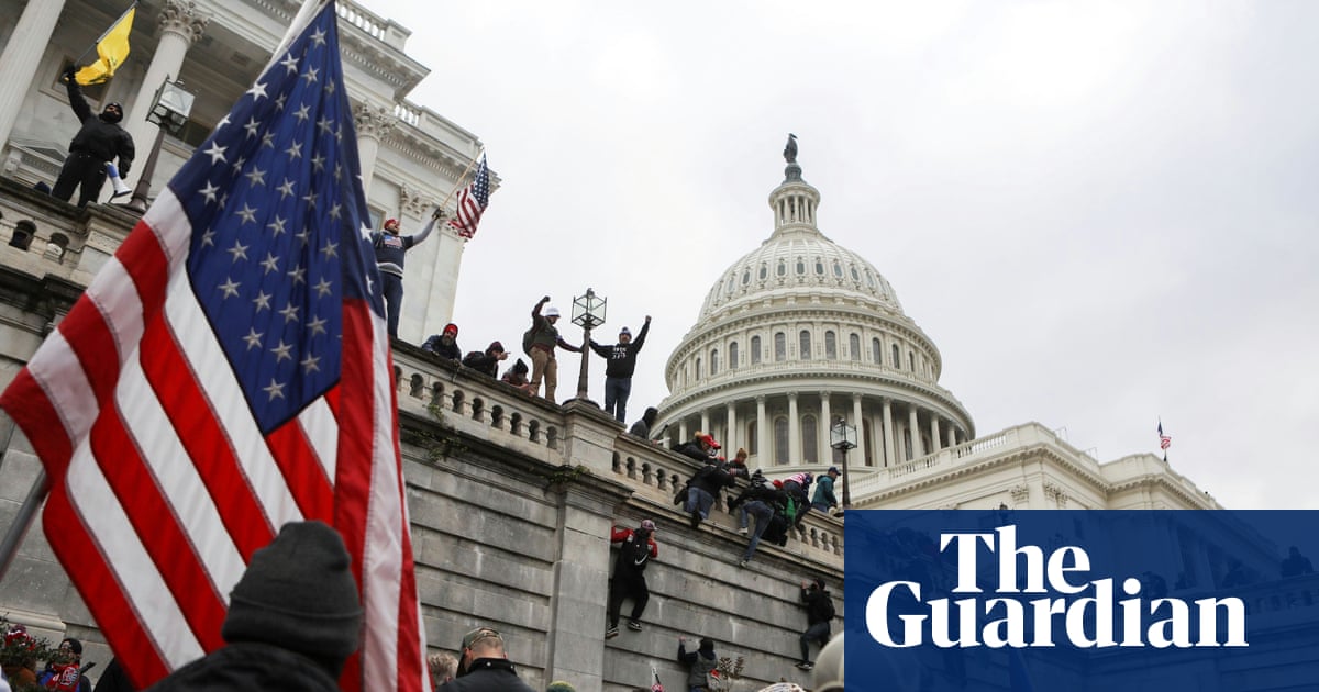 Capitol attack investigators zero in on far-right Oath Keepers and Proud Boys