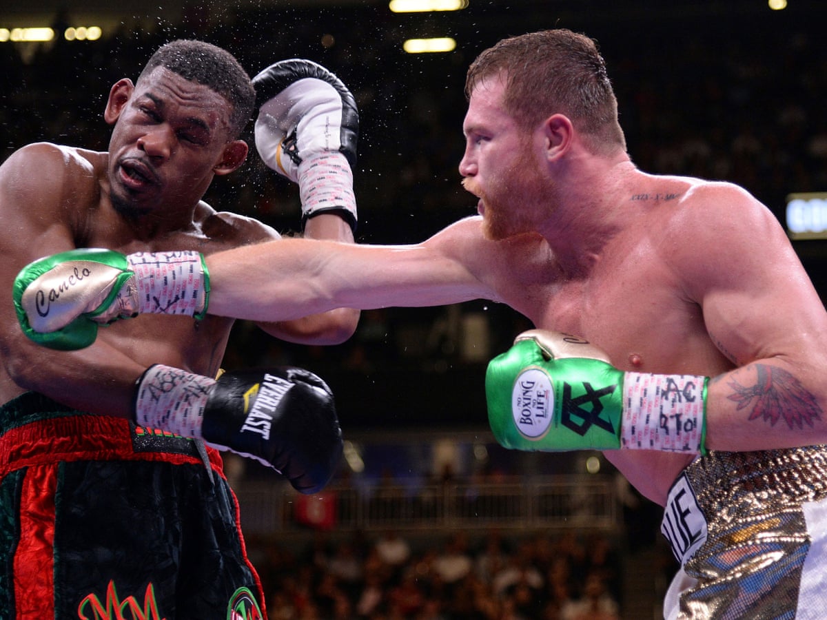 Canelo Álvarez outpoints Daniel Jacobs to unify middleweight title belts |  Boxing | The Guardian