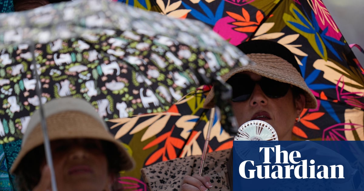 What to wear in extreme heat: five tips for keeping it cool | Well actually What to wear in extreme heat: five tips for keeping it cool | Well actually