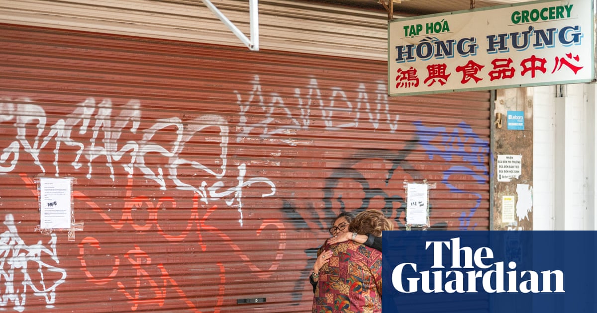 Good Samaritan dies days after being attacked while trying to stop Melbourne shoplifters