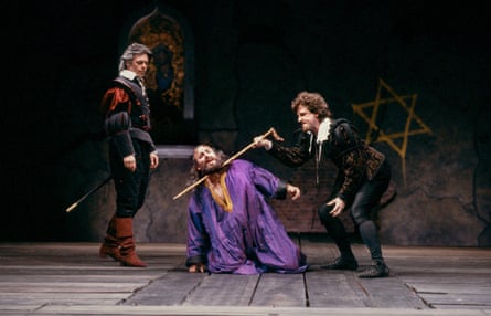 Doran, right as Solanio in The Merchant of Venice, with Antony Sher as Shylock and Michael Michael Cadman as Salerio), in Stratford, 1987.