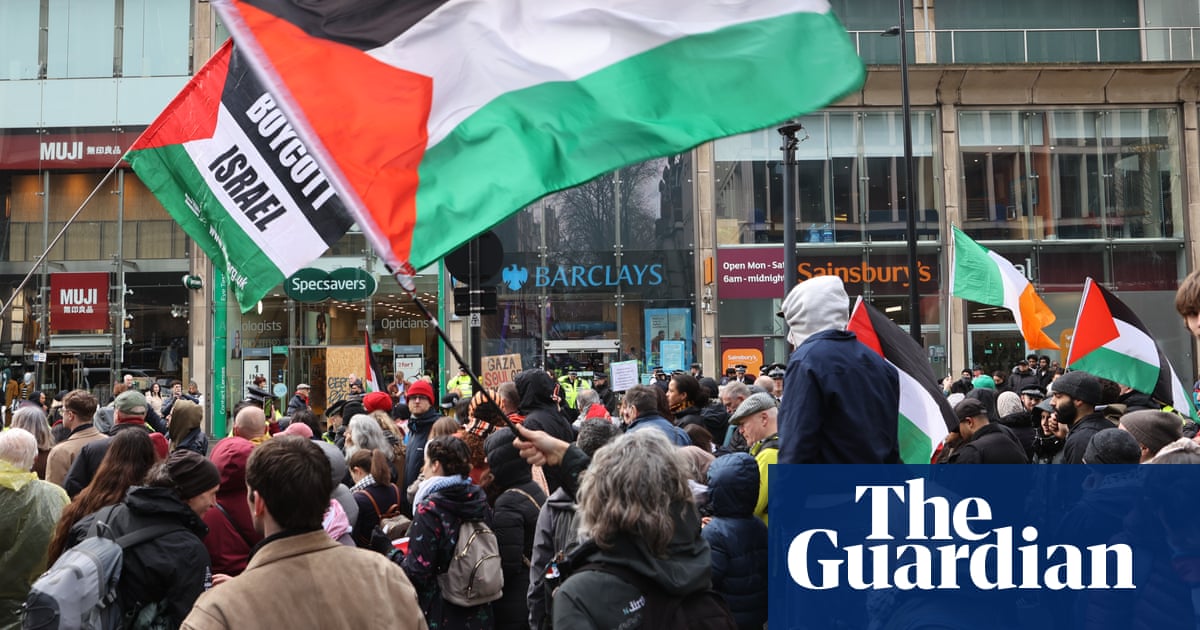 Pro-Palestinian protesters voice disgust at Sunak ‘extremist’ comments | Protest