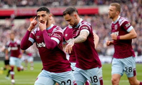 Saïd Benrahma celebrates after scoring the first-half penalty for West Ham