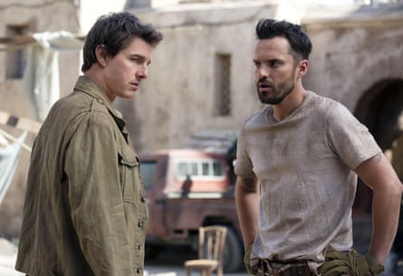 Tom Cruise and Jake Johnson in The Mummy in 2017.